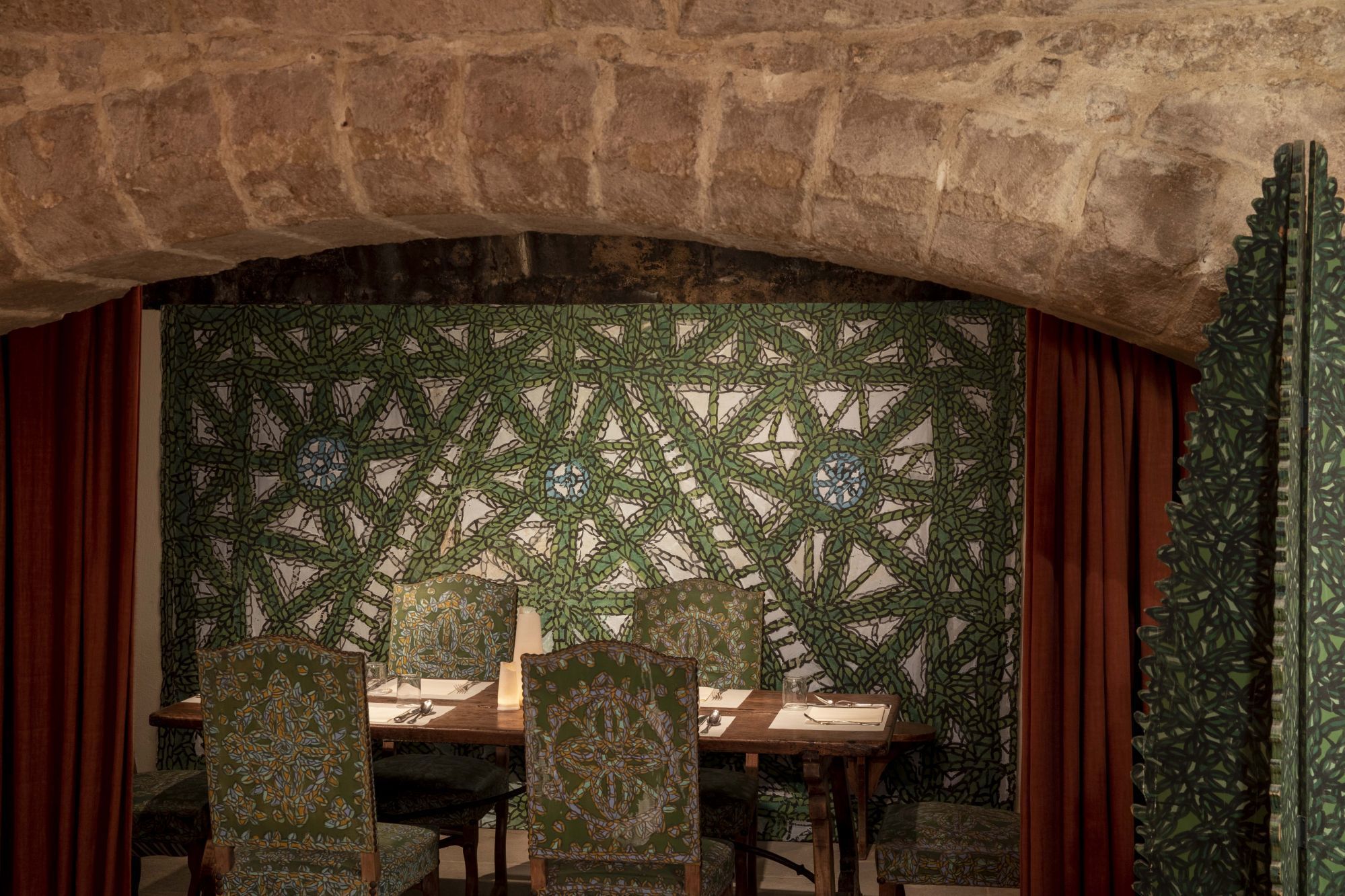 Luxury 5-star hotel - Avignon Provence - Tavern restaurant - Michelin Plate