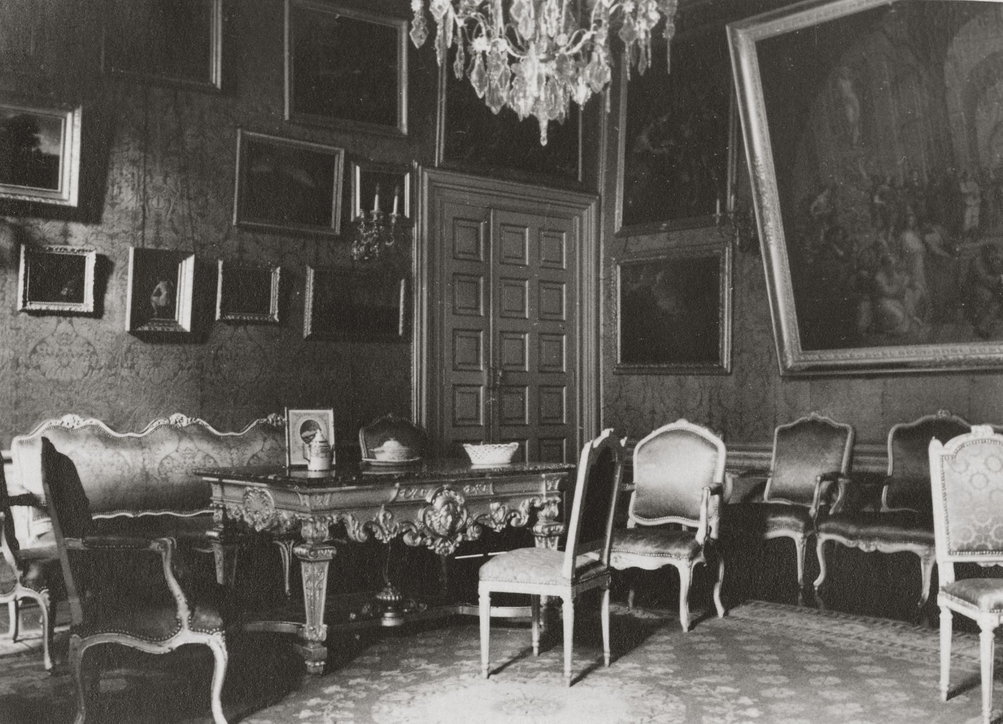 Luxury 5-star hotel - Avignon Provence - Popes' Palace