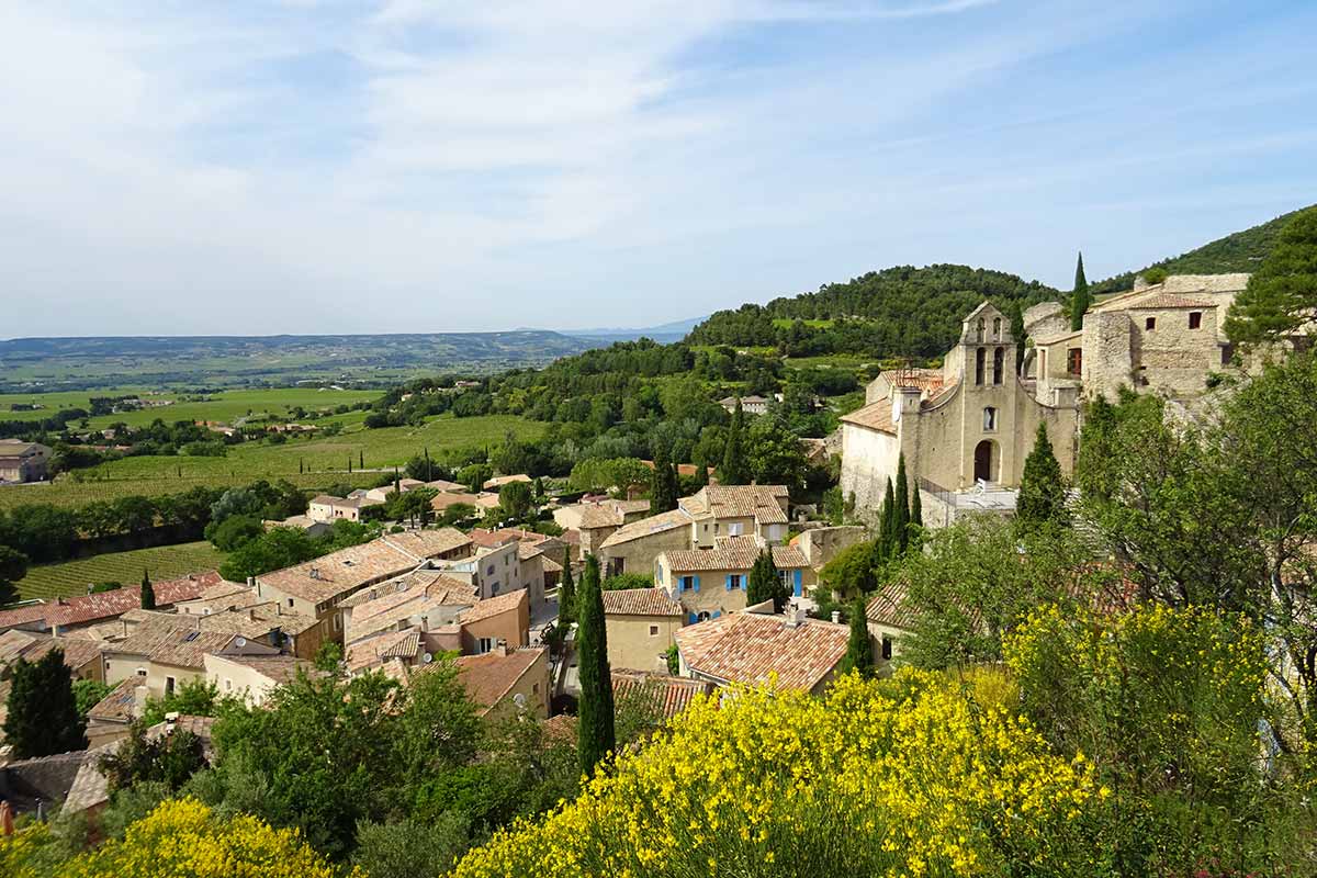Hotel La Mirande Discover ChateauneufduPape near