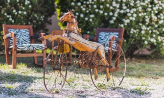 Luxury stay “Flea markets and Antiques” in Provence at La Mirande